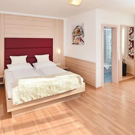 Отель Kogler's Pfeffermuehle & Restaurant