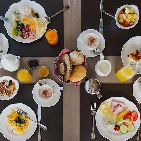 Kogler's Pfeffermuehle & Restaurant Отель Санкт-Урбан