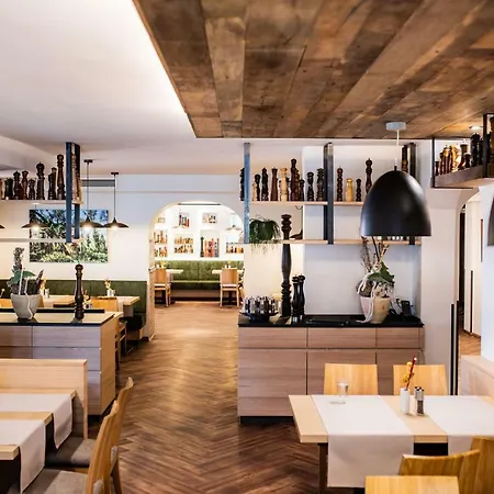 Отель Kogler's Pfeffermuehle & Restaurant 3*